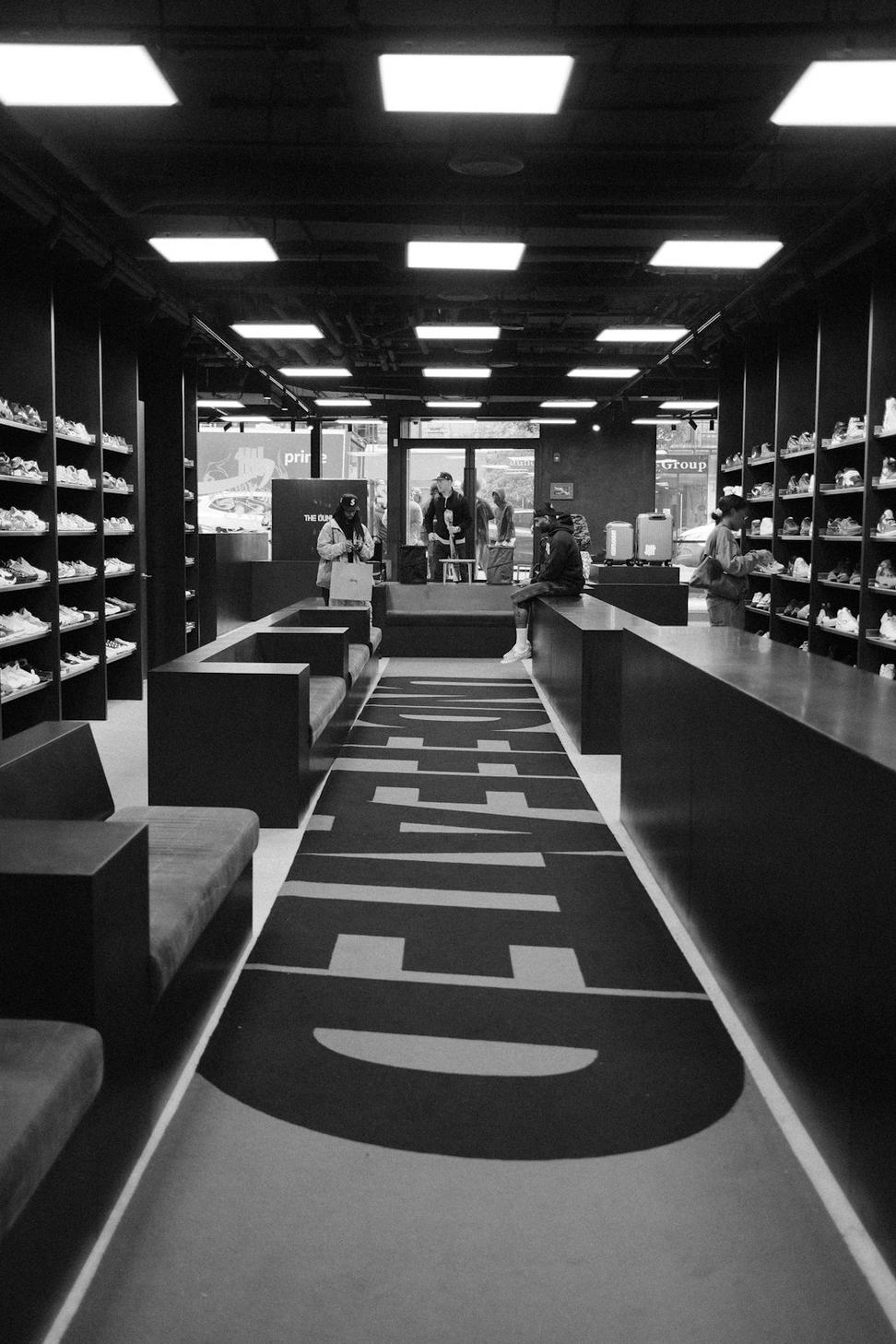 Robson Retail Plaza